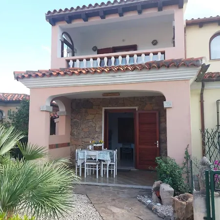 Casa Vacanze San Teodoro Feriehus